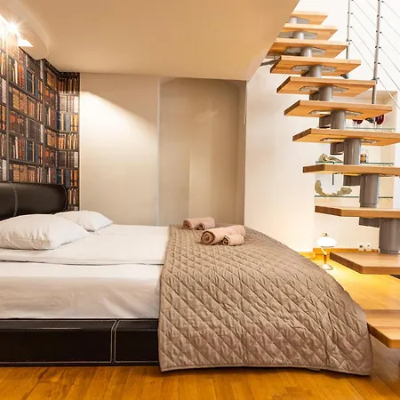 Vintage Senacka Apartament